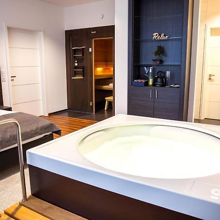 Plus Punkt Private Spa Weingarten  Exteriör bild