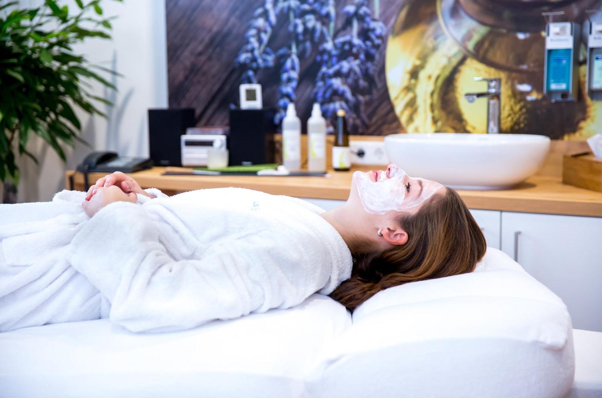 Plus Punkt Private Spa Weingarten  Exteriör bild