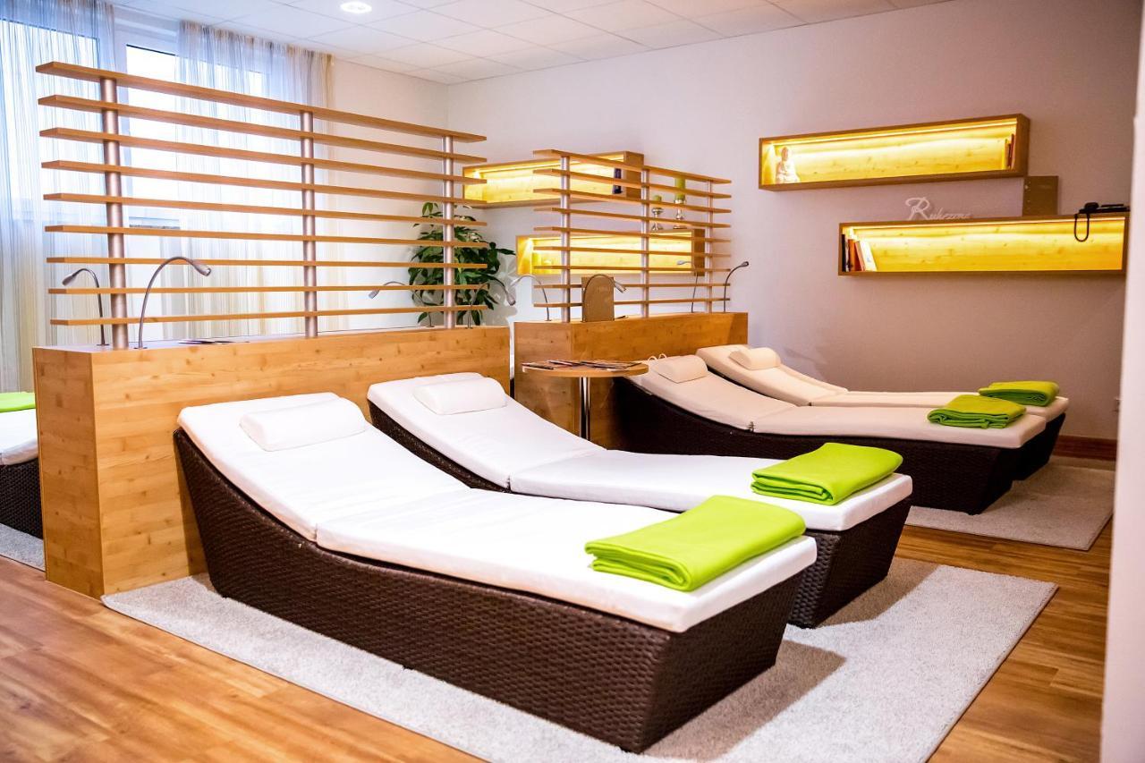 Plus Punkt Private Spa Weingarten  Exteriör bild